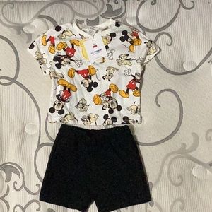 Disney Baby 3-6m old unisex matching set NWT